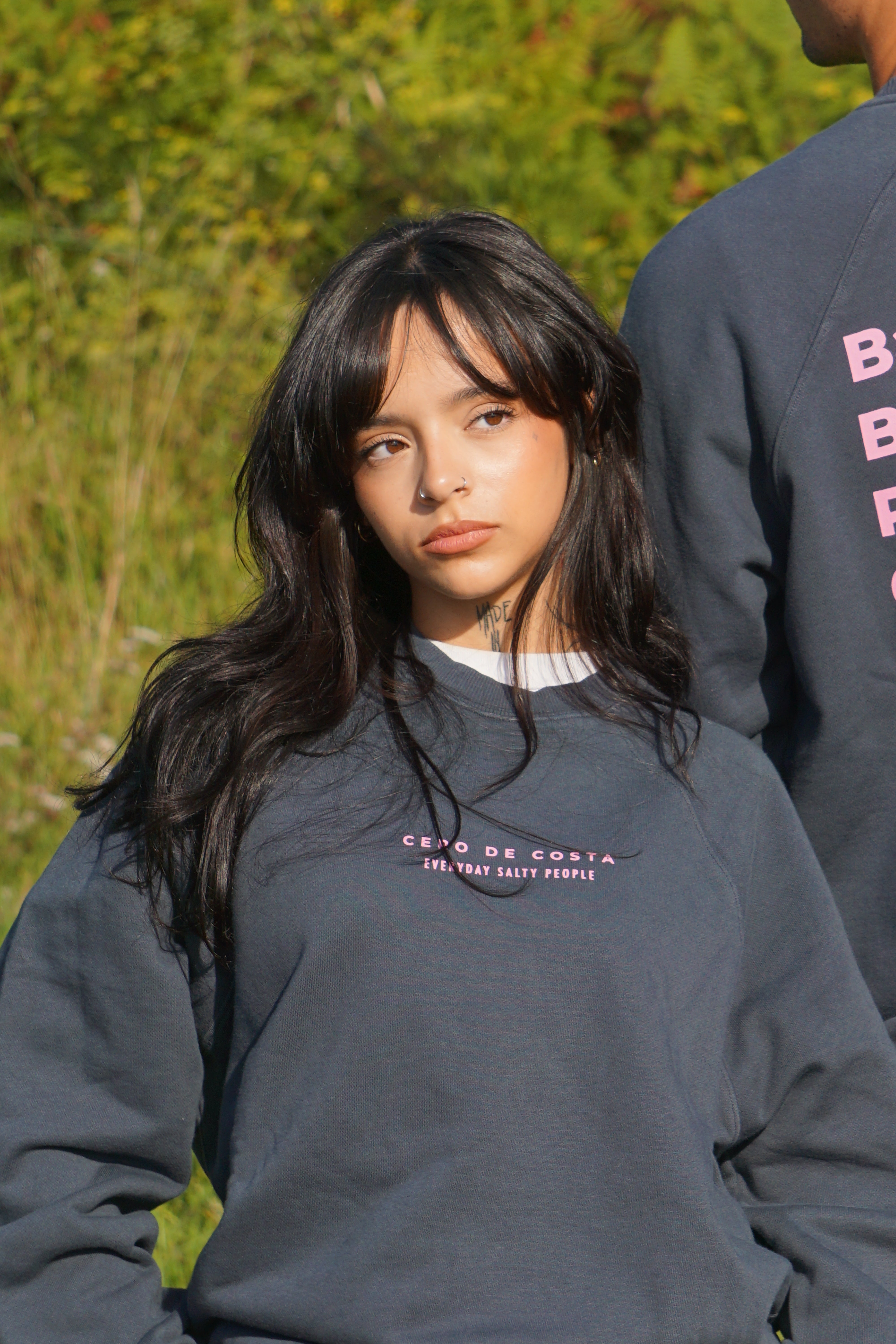 SUDADERA ANTRACITA/ROSA "CERO DE COSTA" PLAYAS SURF